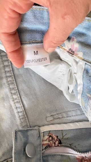 Pantalón vaquero estampado flores T.M