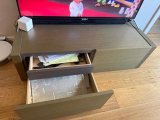 Mesa comedor extensible , mueble colgante y bajo