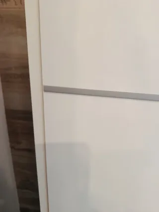 Armario blanco 2 puertas correderas ,color blanco.