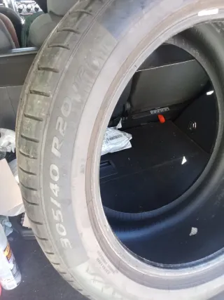 Pirelli P Zero 305/40 R20 Nuevo