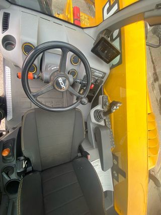 Telescópica JCB AgriSuper 542-70