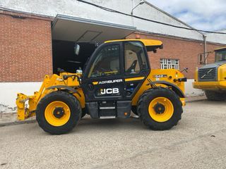 Telescópica JCB AgriSuper 542-70
