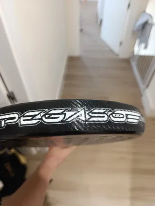 Pala Pádel Atenea Pegaso Carbono nueva a estrenar