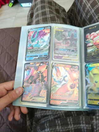 Lote Cartas Pokémon V, GX, VMAX  Sin él album
