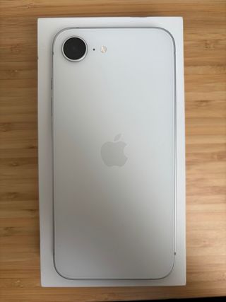 iPhone 16e
