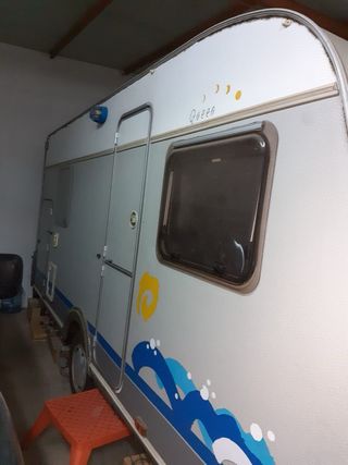 Caravana de cuatro plazas