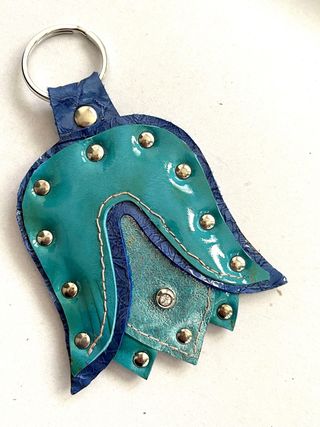 Portachiavi tulipano azzurro in pelle