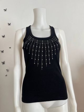 Camiseta tirantes negra con pedrería Talla M
