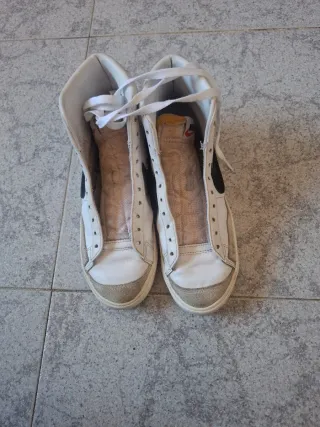 Botas Nike Blazer Mid Blancas Negras