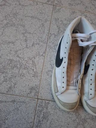 Botas Nike Blazer Mid Blancas Negras