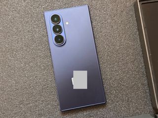 Samsung Galaxy Z Fold 7 (1TB + 16GB RAM) + Factura