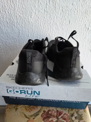 Zapatillas Skechers Go Run Lite Negras