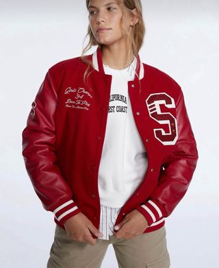 Cazadora Universitaria Roja Stradivarius