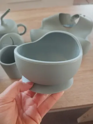 Pack bebé silicona (plato, babero, vaso, etc)