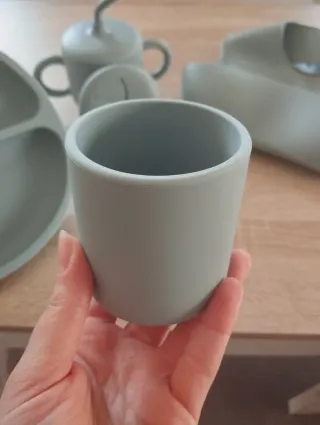 Pack bebé silicona (plato, babero, vaso, etc)