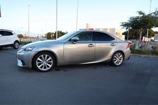 Lexus IS 300H 2016