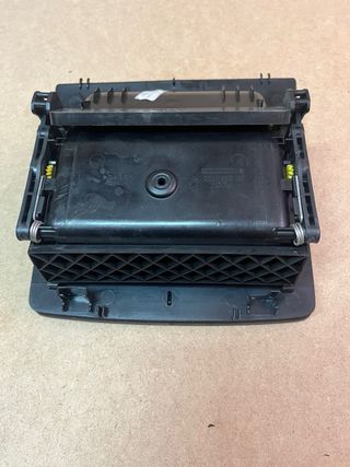 Guantera Central VW Touran (2005)