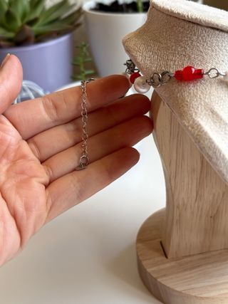 Collar capas corazón rojo y perlas