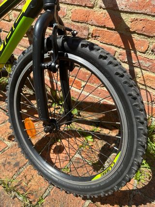 Bici Cube Race 200 20”