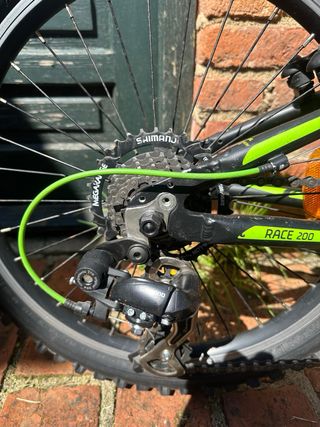 Bici Cube Race 200 20”