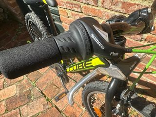 Bici Cube Race 200 20”