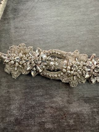 Cinturón Novia Pronovias Plata y Blanco