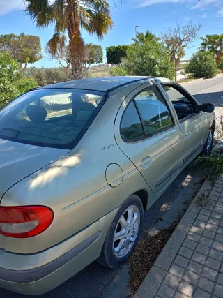 Renault classic 2001