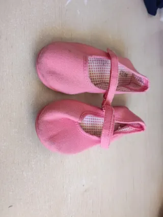 Bailarinas niña rosa. Talla 30 como nuevas