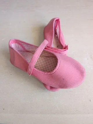 Bailarinas niña rosa. Talla 30 como nuevas