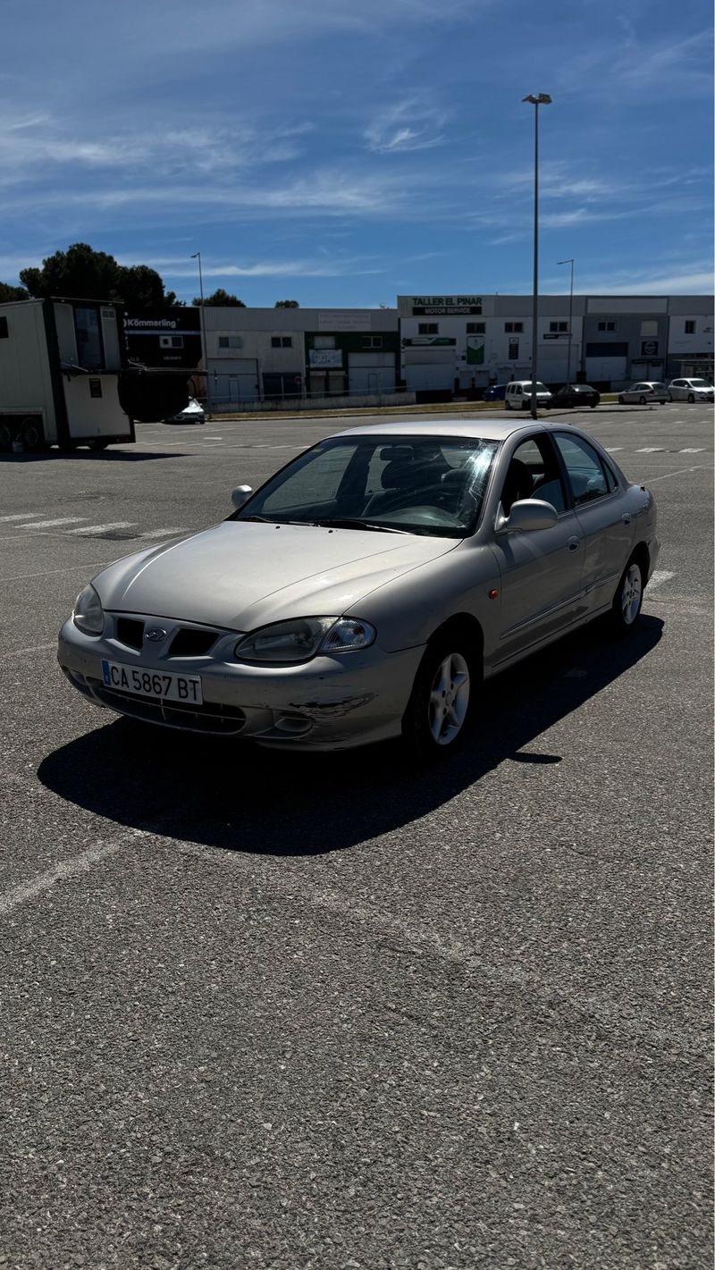 Hyundai Lantra 2000 - foto 1