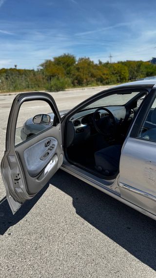 Hyundai Lantra 2000
