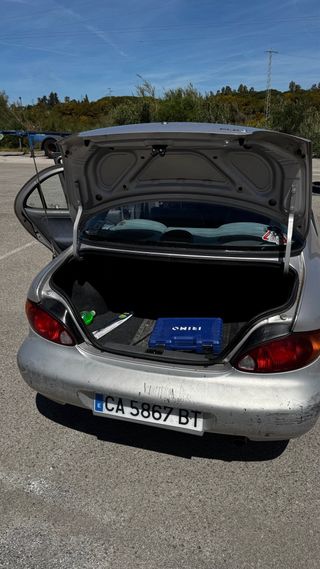 Hyundai Lantra 2000