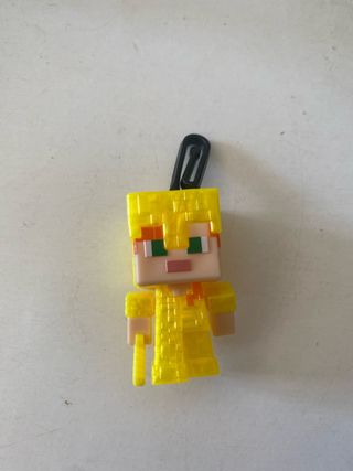 Figura Minecraft Huevo Kinder