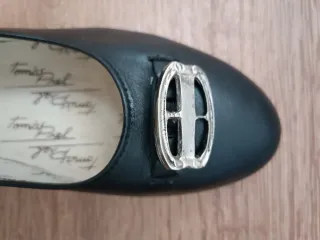 Manoletinas nazareno  Tomasa Piel negras con hebil