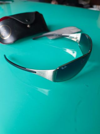 Gafas de sol Ray-Ban.