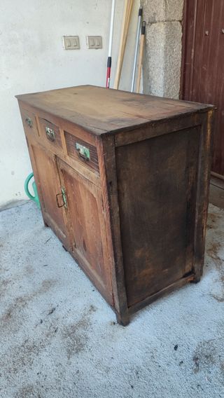 Mueble antiguo madera y metal