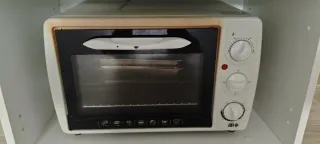 Horno eléctrico FAR blanco y negro