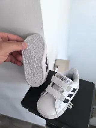 Zapatillas Adidas Grand Court I Bebé Talla 19