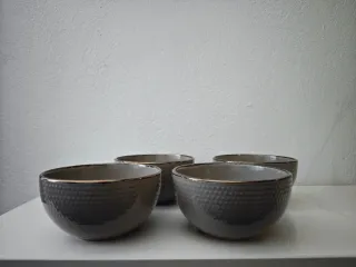 Conjunto de 4 Tigelas Cinza com Detalhe Dourado