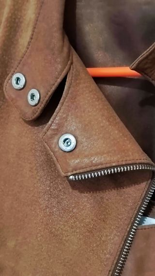 Conjunto cazadora y falda piel auténtica