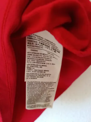 Camiseta Levi's Roja Talla M
