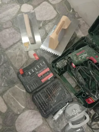 Lote Herramientas Bosch: Taladro, Amoladora