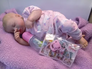 Bebé Reborn Vinilo y Tela
