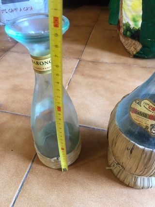 Bottiglie di vino Chianti decorative