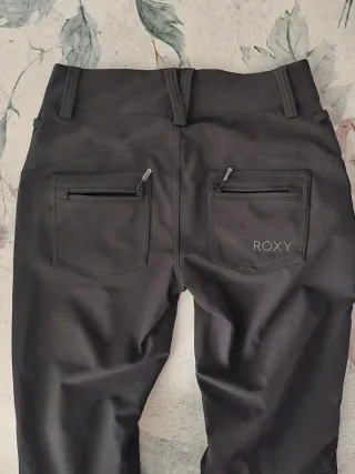 Pantalón Nieve Roxy mujer corte slimfit acampanado