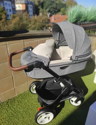 Silla Stokke muy completa