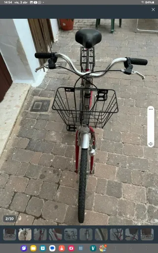 Bicicleta urbana roja y plateada SOLO RECOGIDA