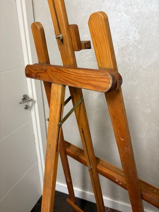 Caballete de madera para pintar
