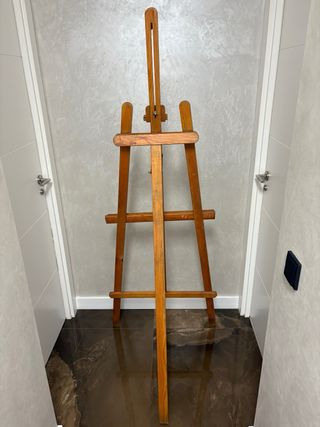 Caballete de madera para pintar