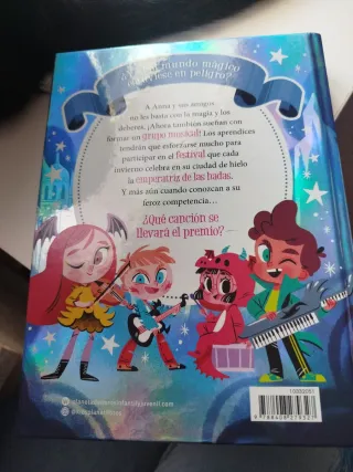 Libro tapa dura de Anna kadabra